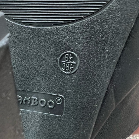 Fashion Nova Platform Heels - Picture 2 of 6